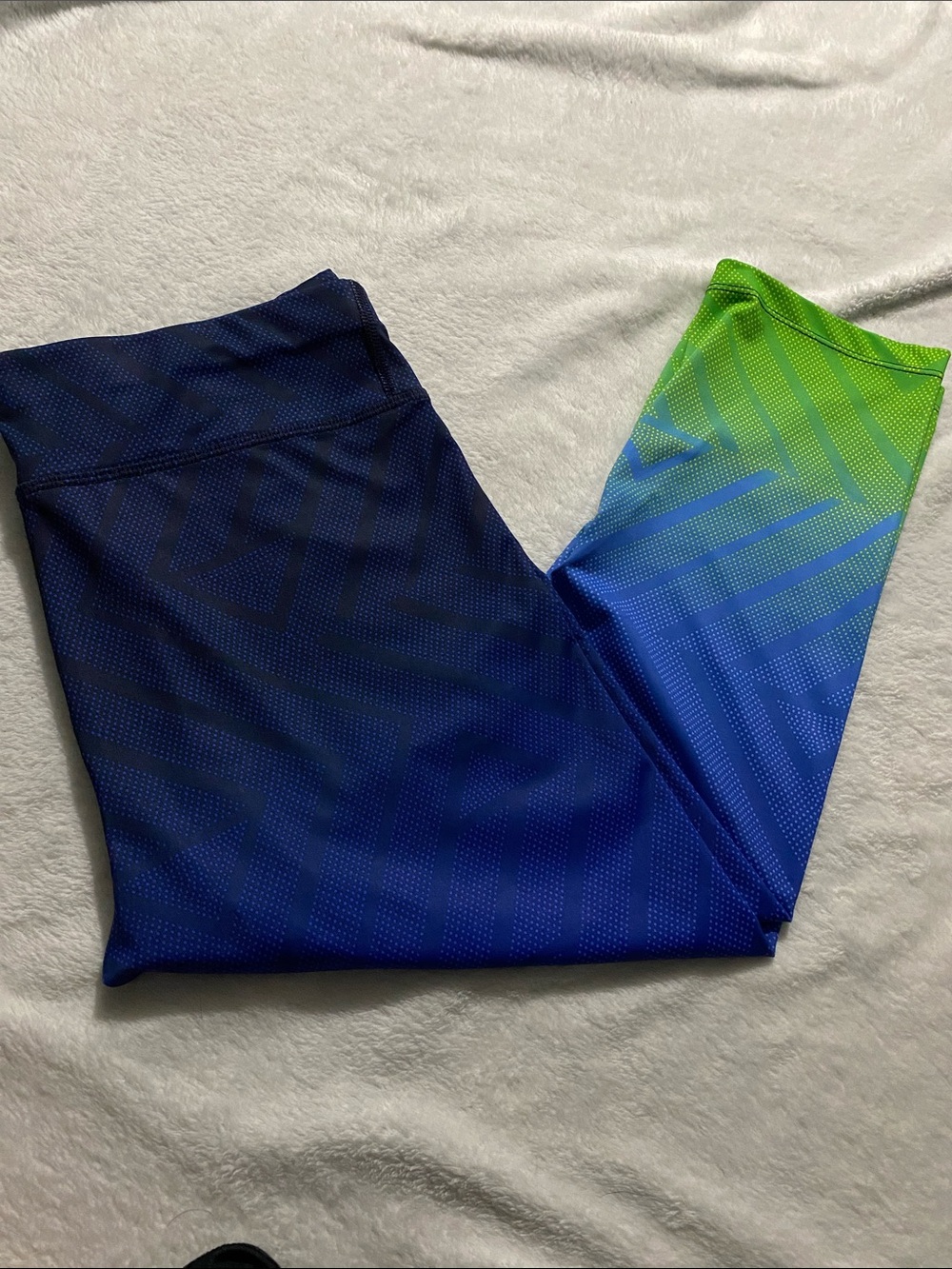 Xersion Blue to Green Ombre Athletic Leggings